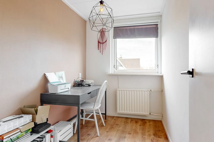 Photo 20 of Esdoornstraat 15