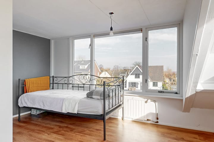 Photo 26 of Esdoornstraat 15