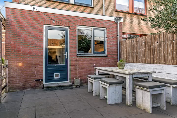 Photo 33 of Esdoornstraat 15