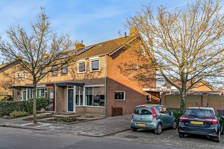 Photo 39 of Esdoornstraat 15