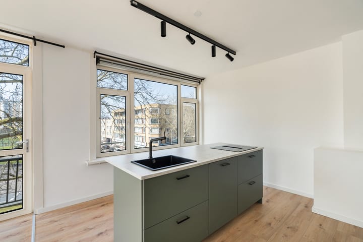 Foto 7 van Strevelsweg 375