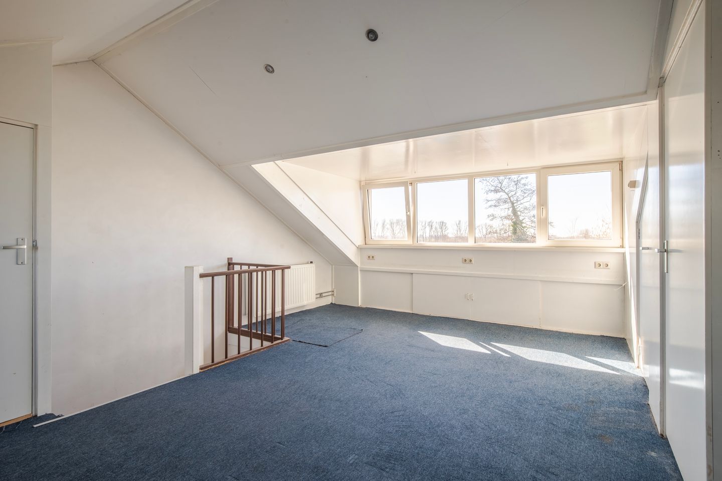 Foto 35 van Van der Hoevensstraat 90