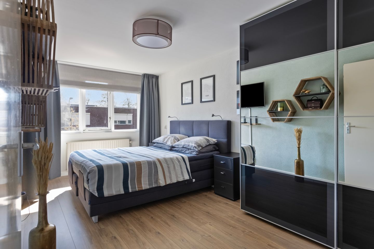 Foto 4 van Naardenstraat 44