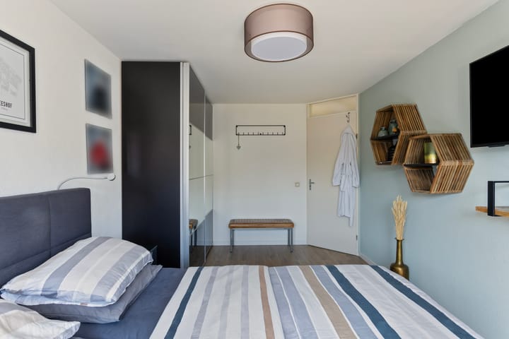 Foto 28 van Naardenstraat 44