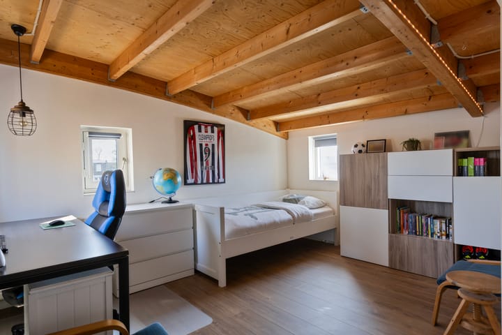 Foto 36 van Naardenstraat 44