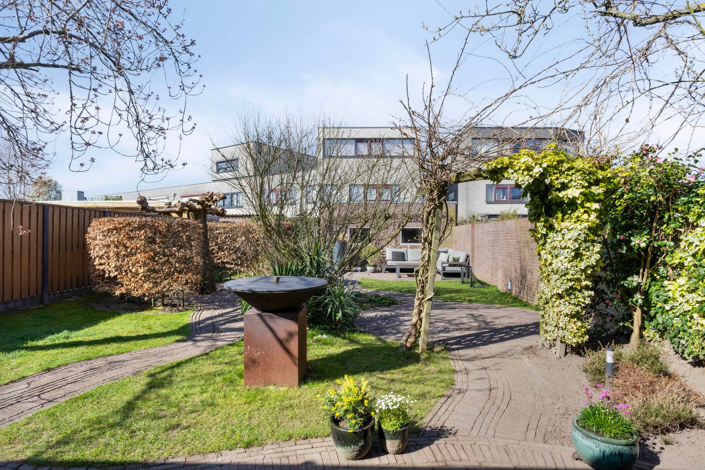 Foto 40 van Naardenstraat 44