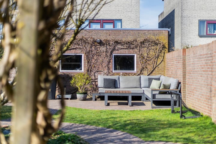 Foto 47 van Naardenstraat 44