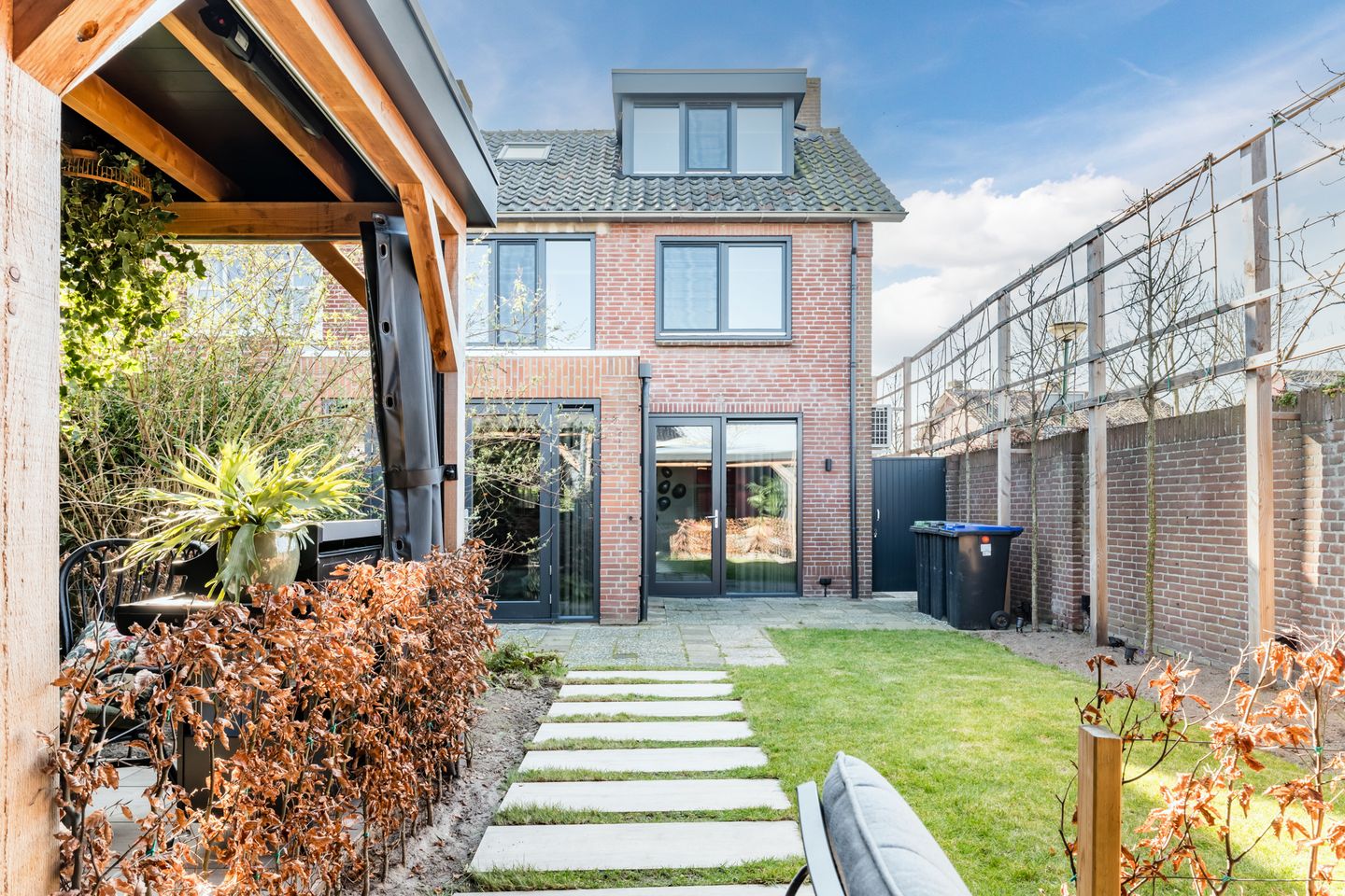 Foto 35 van Mgr. Nolenslaan 63