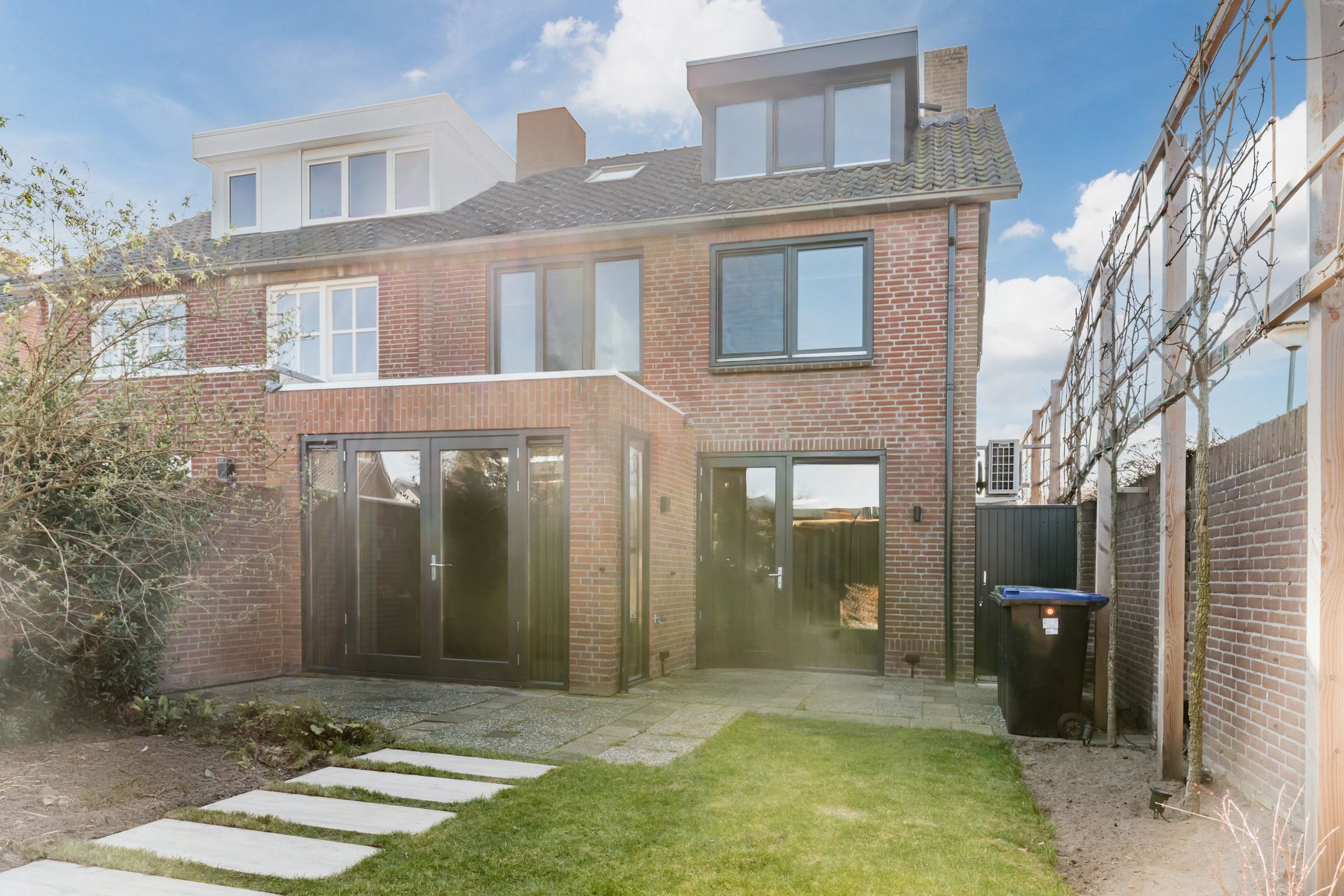 Foto 36 van Mgr. Nolenslaan 63