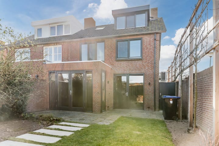 Photo 36 of Mgr. Nolenslaan 63