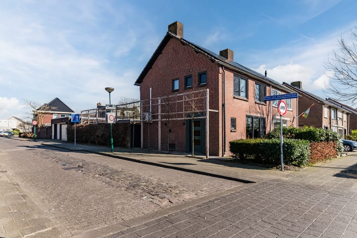 Photo 38 of Mgr. Nolenslaan 63