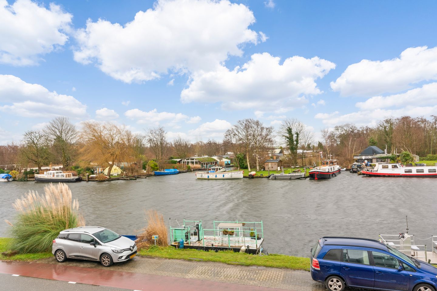 Bekijk foto 2 van Aalsmeerderdijk 66