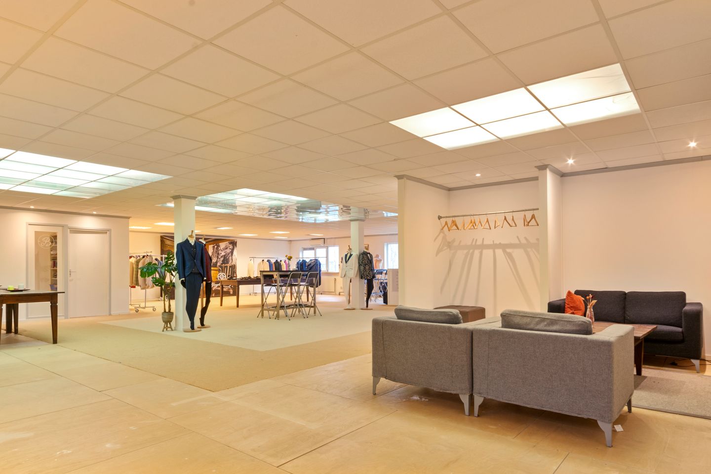 Bekijk foto 3 van Aalsmeerderdijk 66