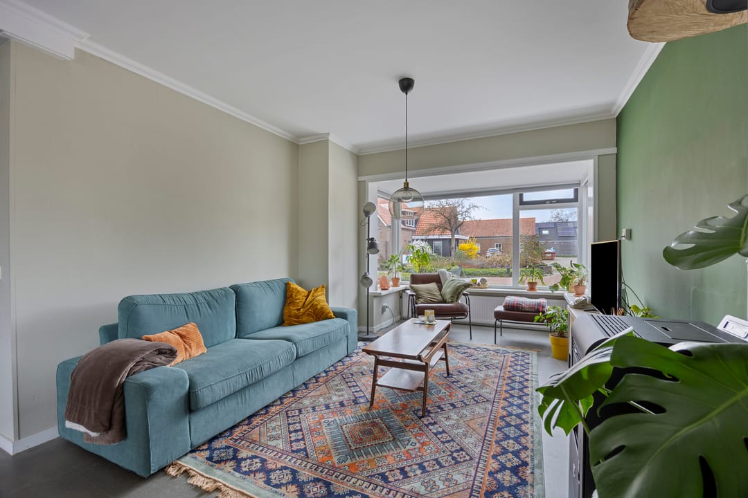 Foto 7 van Burg. van Veenlaan 24-B