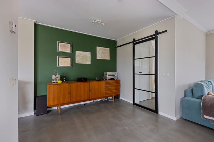 Foto 14 van Burg. van Veenlaan 24-B