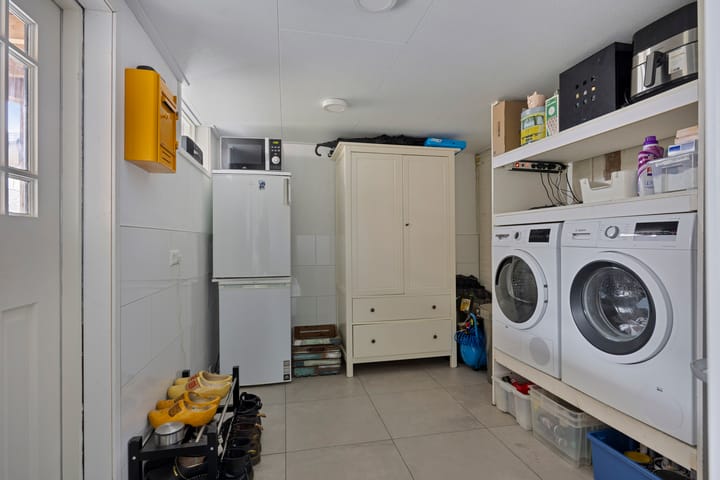 Foto 18 van Burg. van Veenlaan 24-B