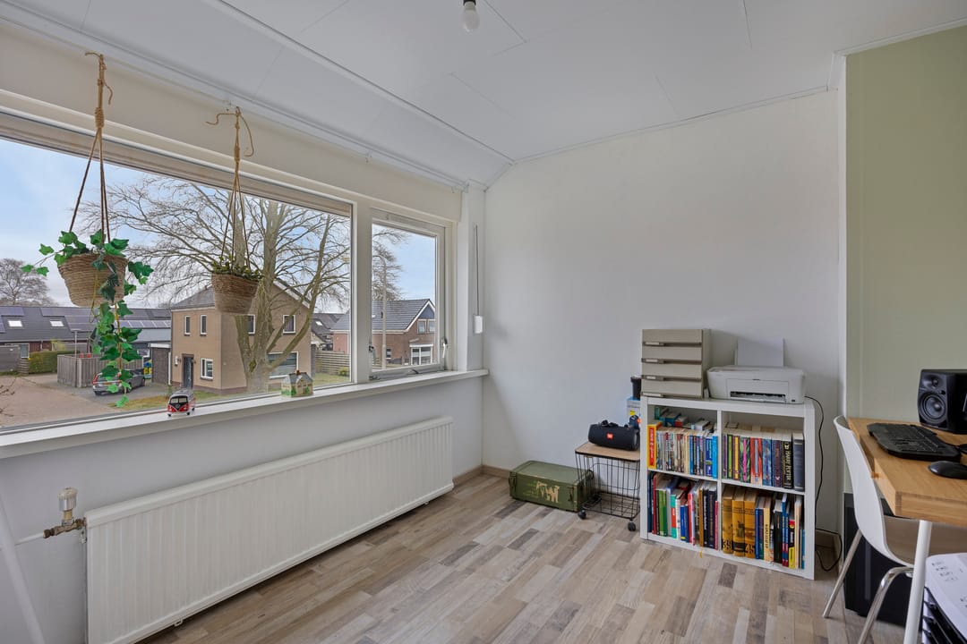 Foto 23 van Burg. van Veenlaan 24-B