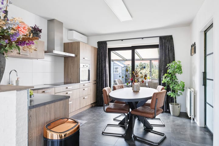 Foto 2 van Pastorielaan 4