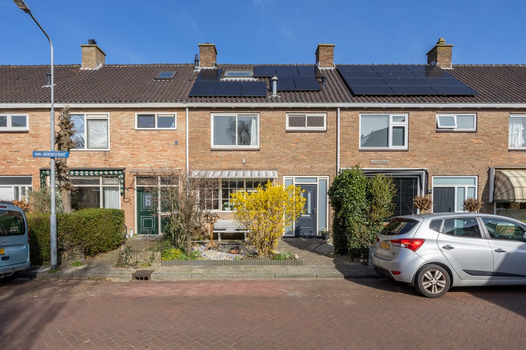 Foto 1 van van Woesikstraat 18