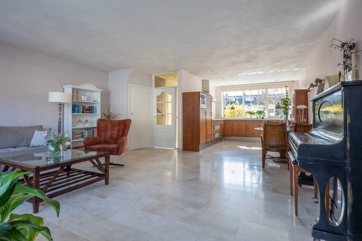 Photo 5 of van Woesikstraat 18