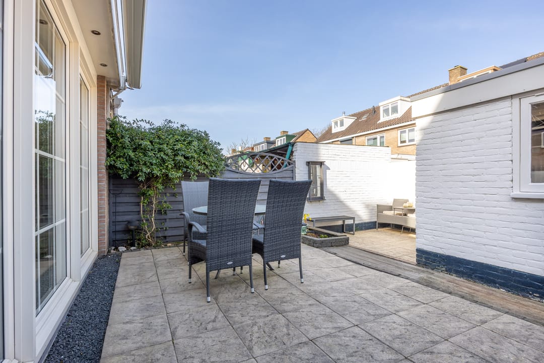 Foto 11 van van Woesikstraat 18