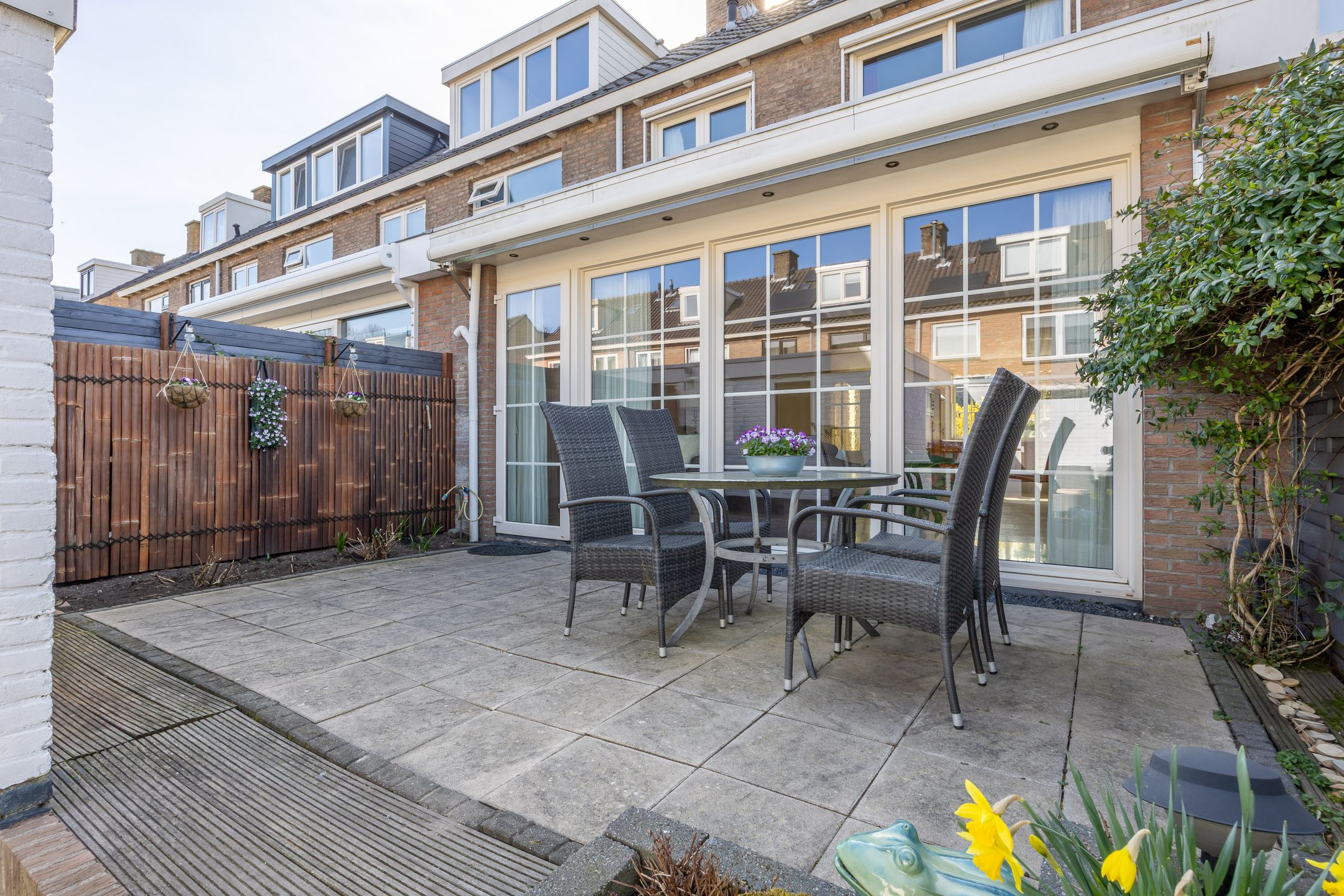 Foto 12 van van Woesikstraat 18