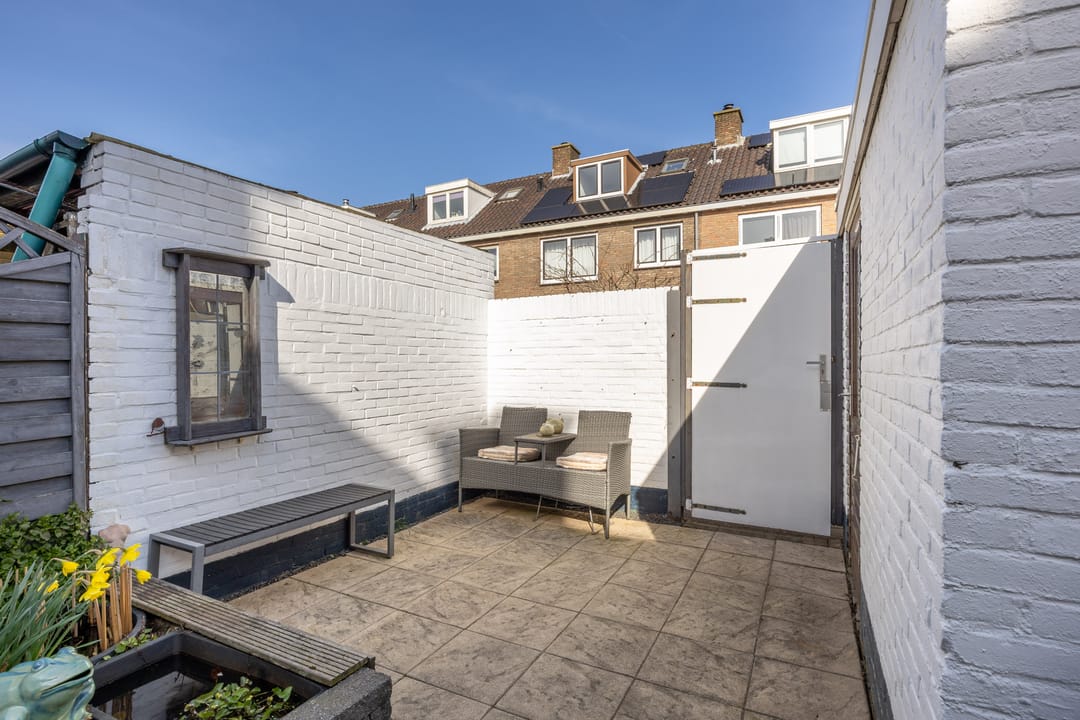 Foto 13 van van Woesikstraat 18