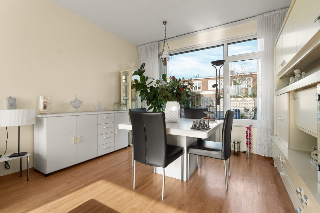 Photo 8 of Plutostraat 55