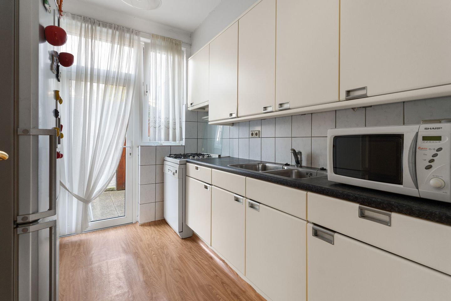 Photo 10 of Plutostraat 55