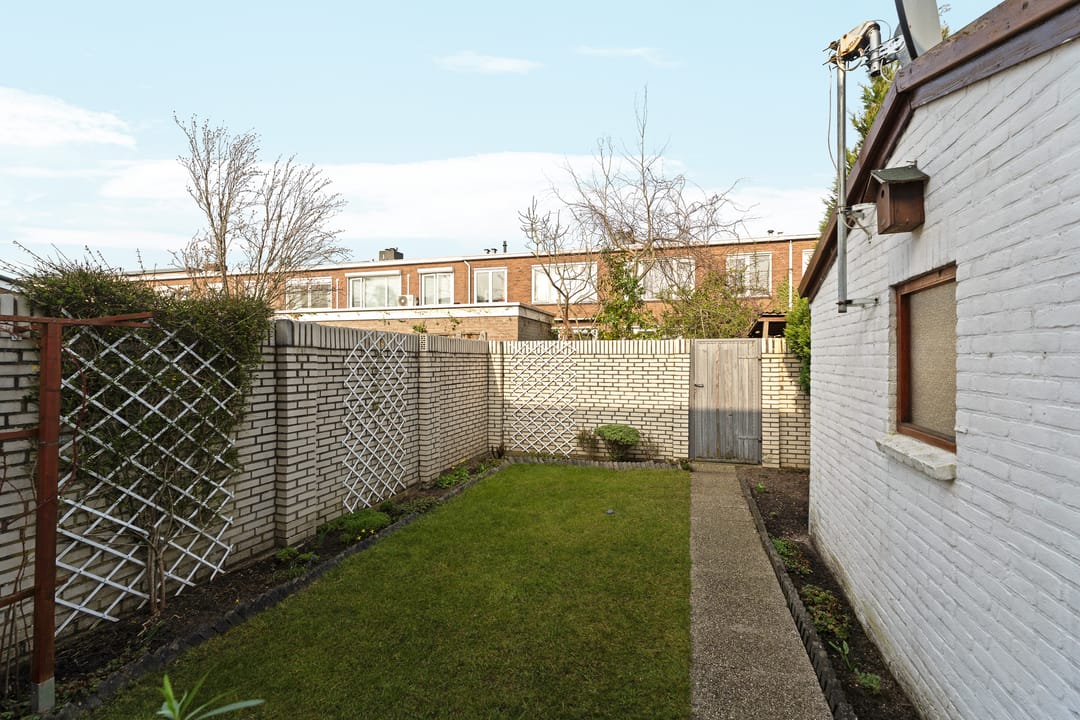 Photo 38 of Plutostraat 55