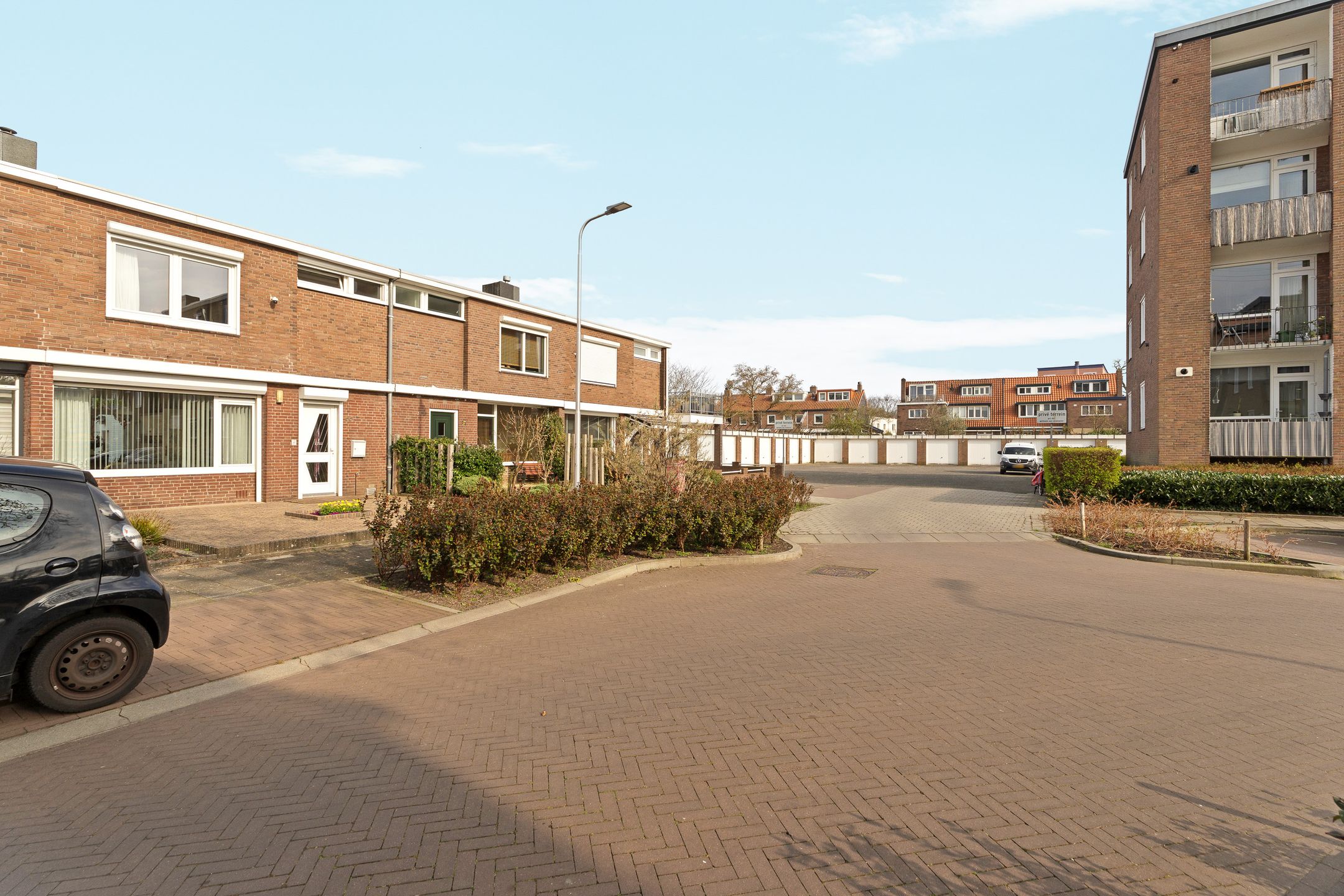 Photo 42 of Plutostraat 55