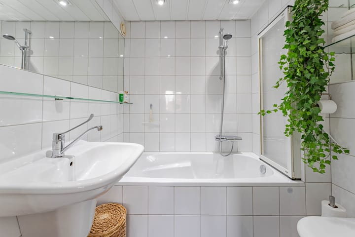 Foto 16 van Weegbree 24