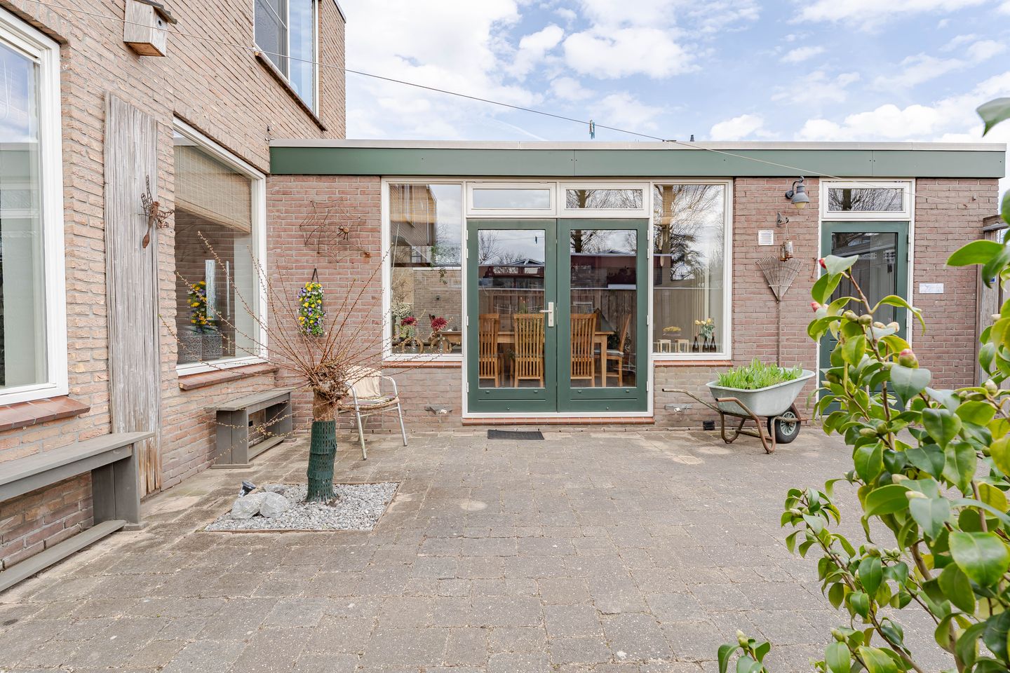 Photo 19 of Weegbree 24