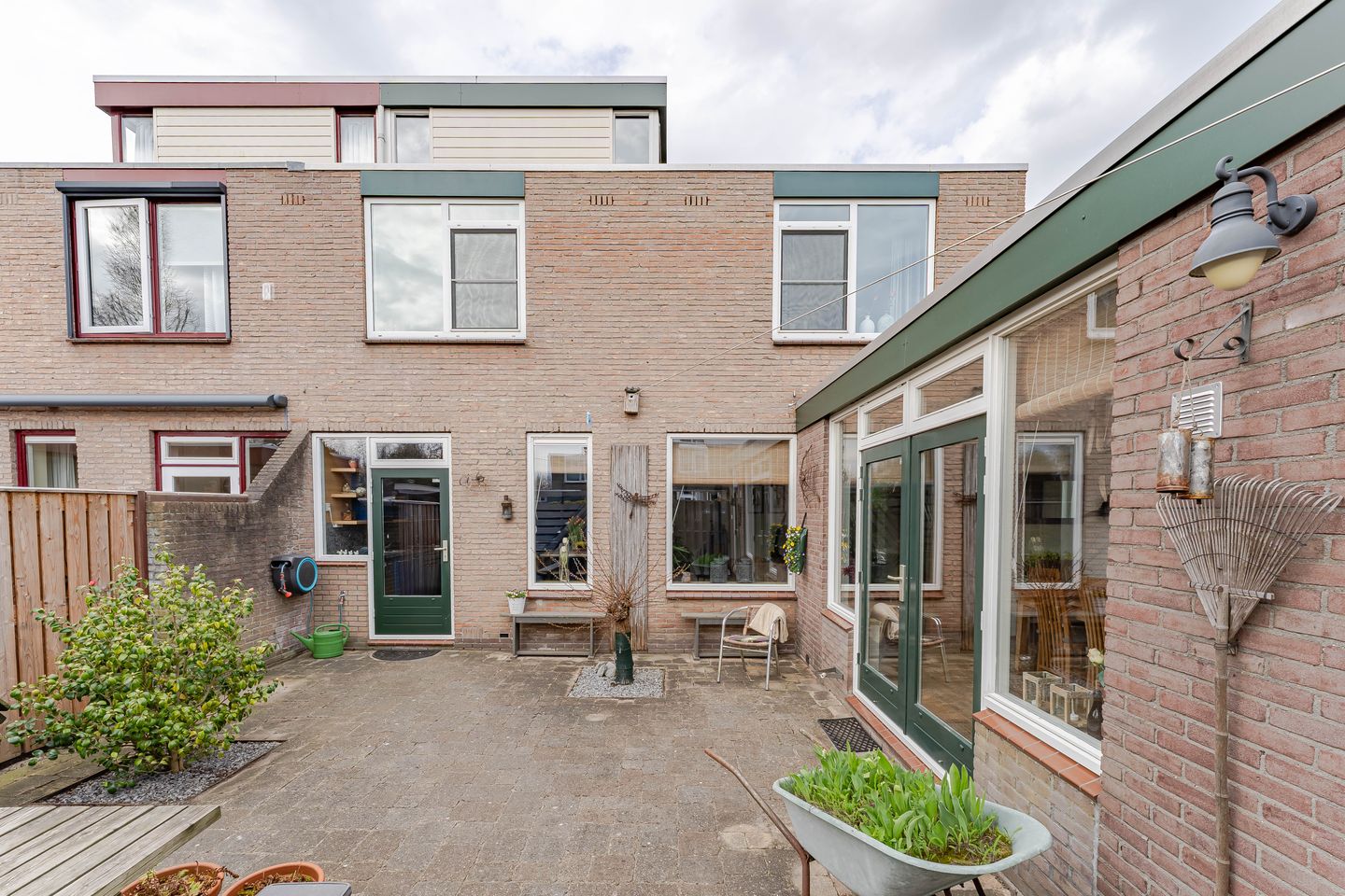 Photo 20 of Weegbree 24