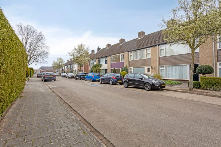 Foto 4 van Meidoornstraat 61