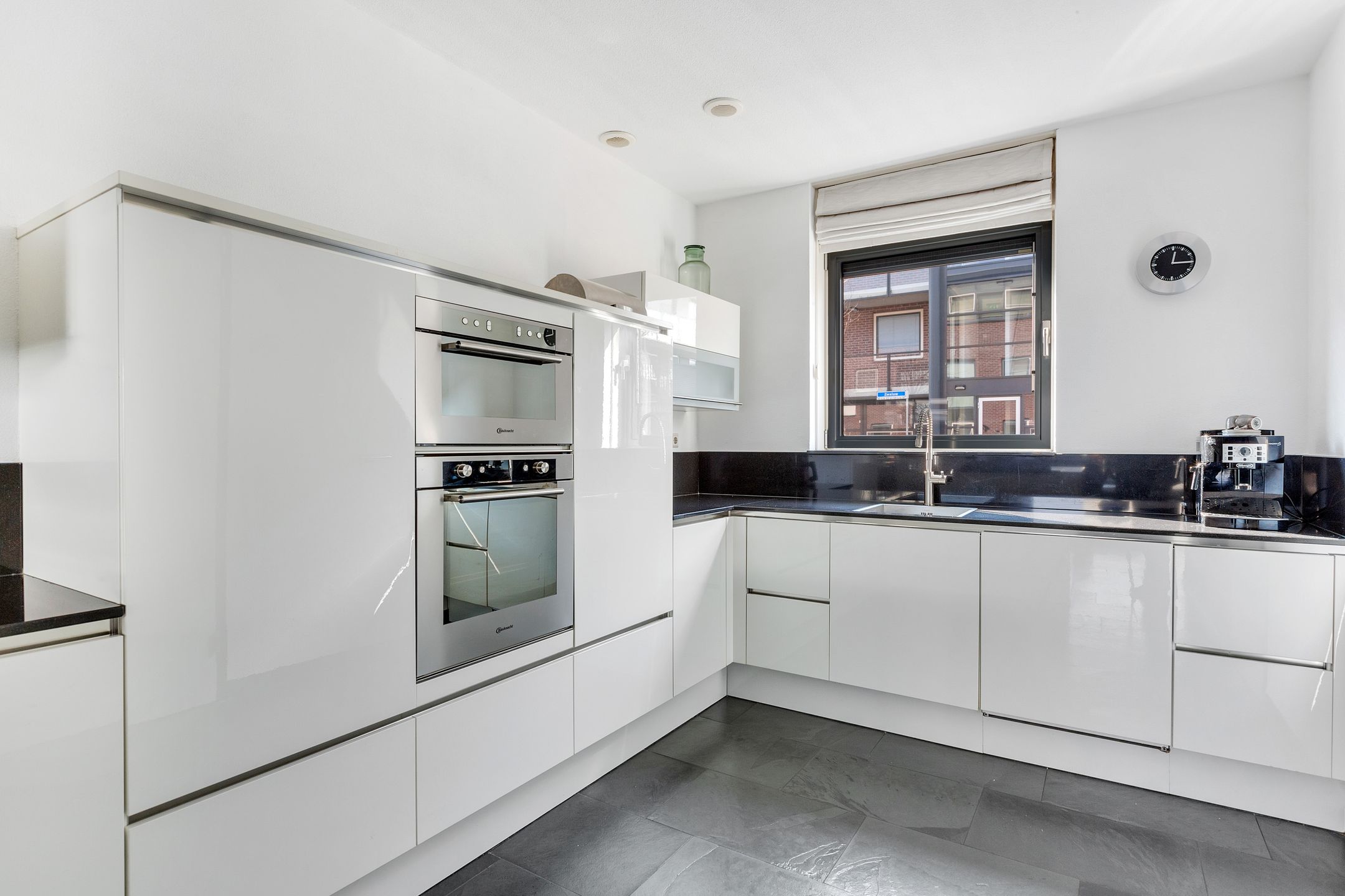 Foto 9 van Zwaluw 143