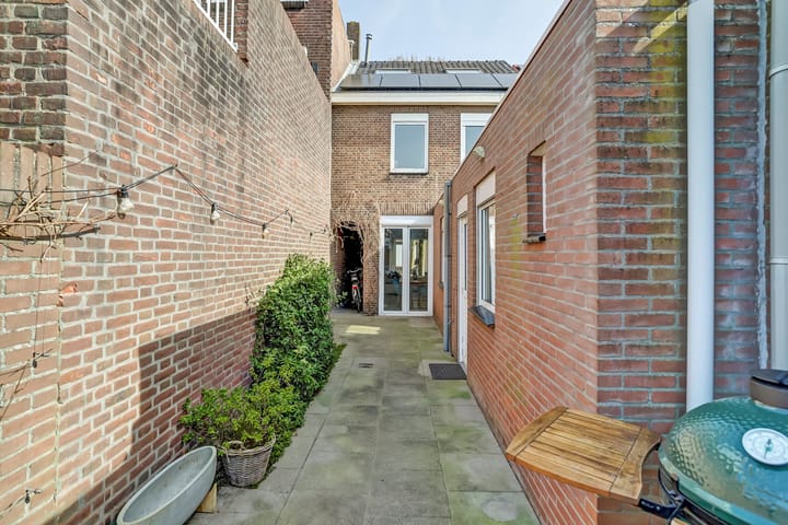 Foto 31 van Vredeman de Vriesstraat 39