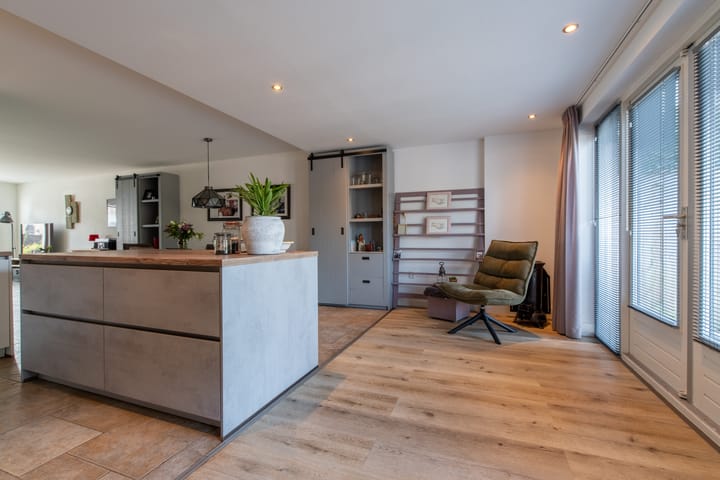 Foto 14 van Varenmos 40