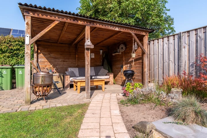 Foto 33 van Varenmos 40