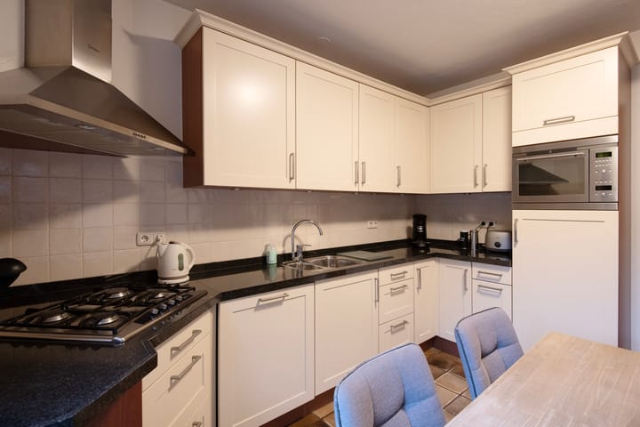 Foto 12 van Heinestraat 18