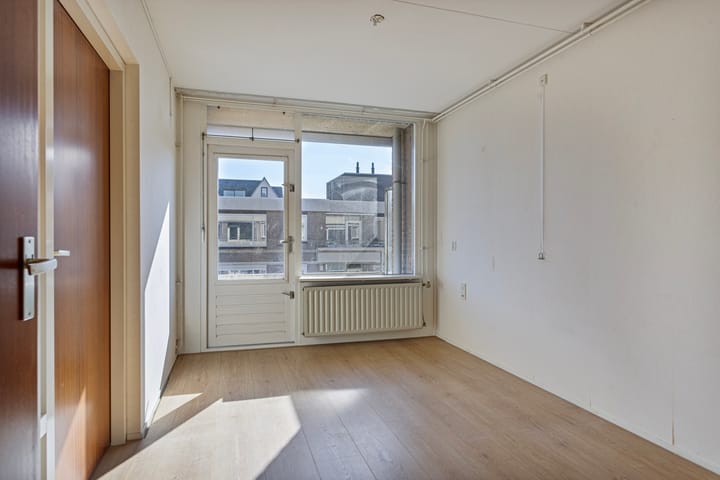 Photo 9 of Zaaier 112