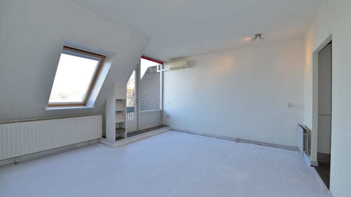 Photo 4 of Lisdodde 36