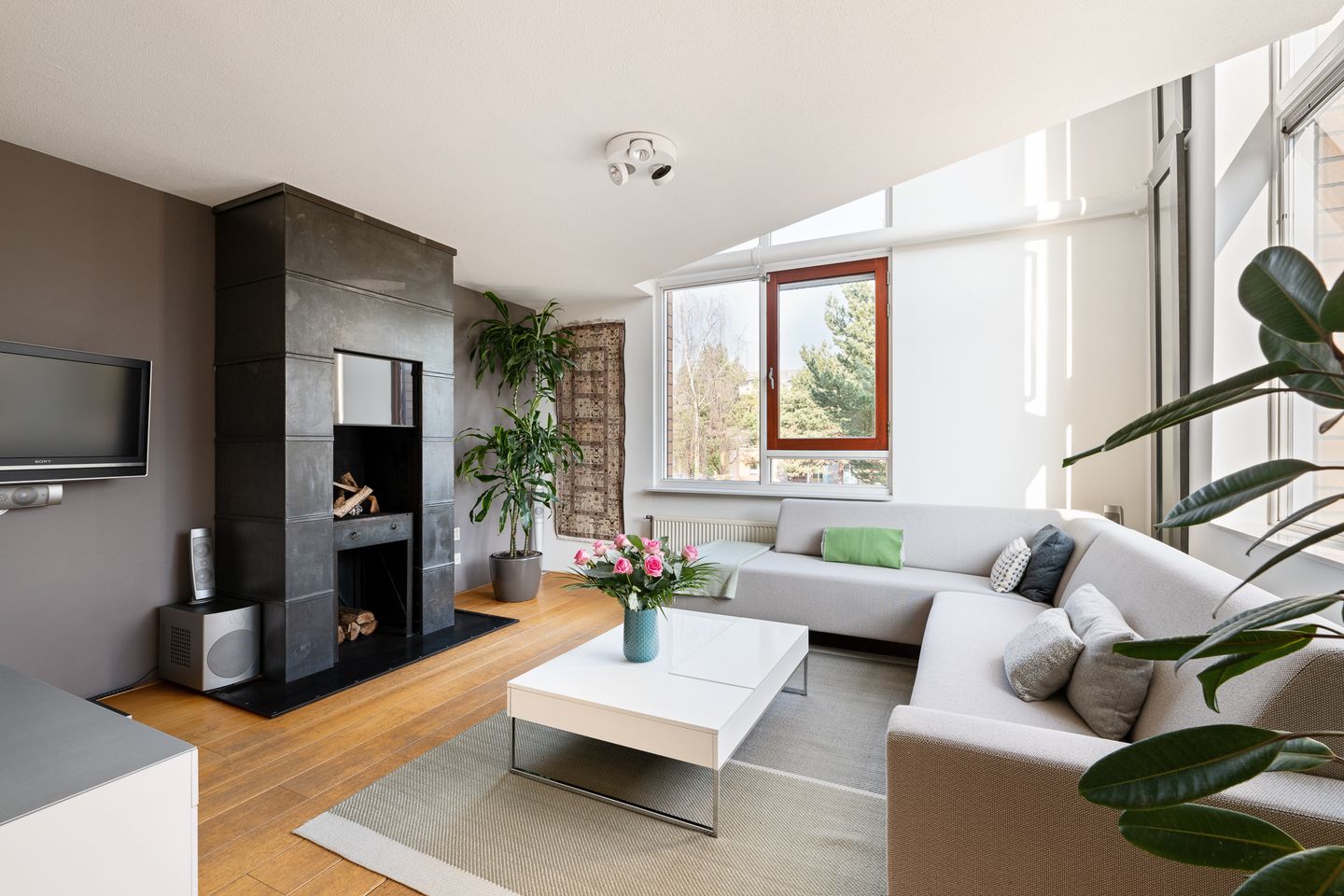 Foto 1 van H.P.J. de Vriesstraat 1