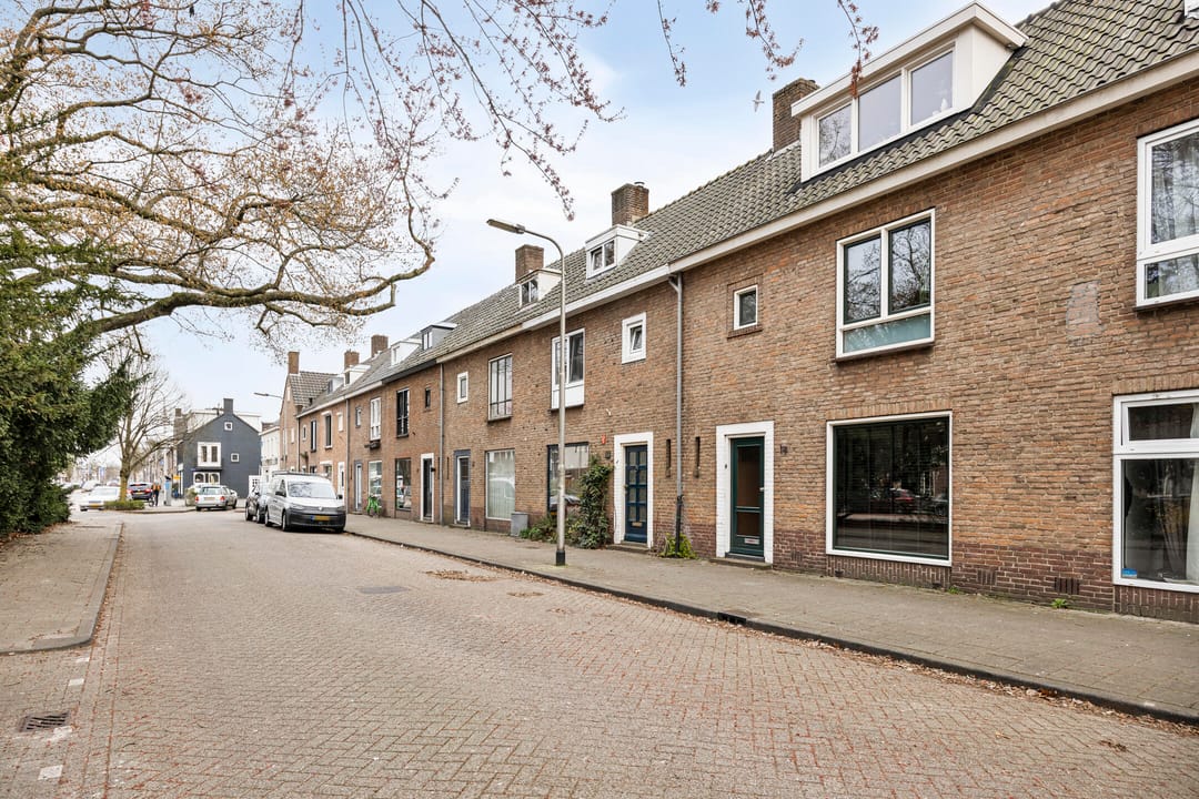 Photo 52 of Danie Theronstraat 18