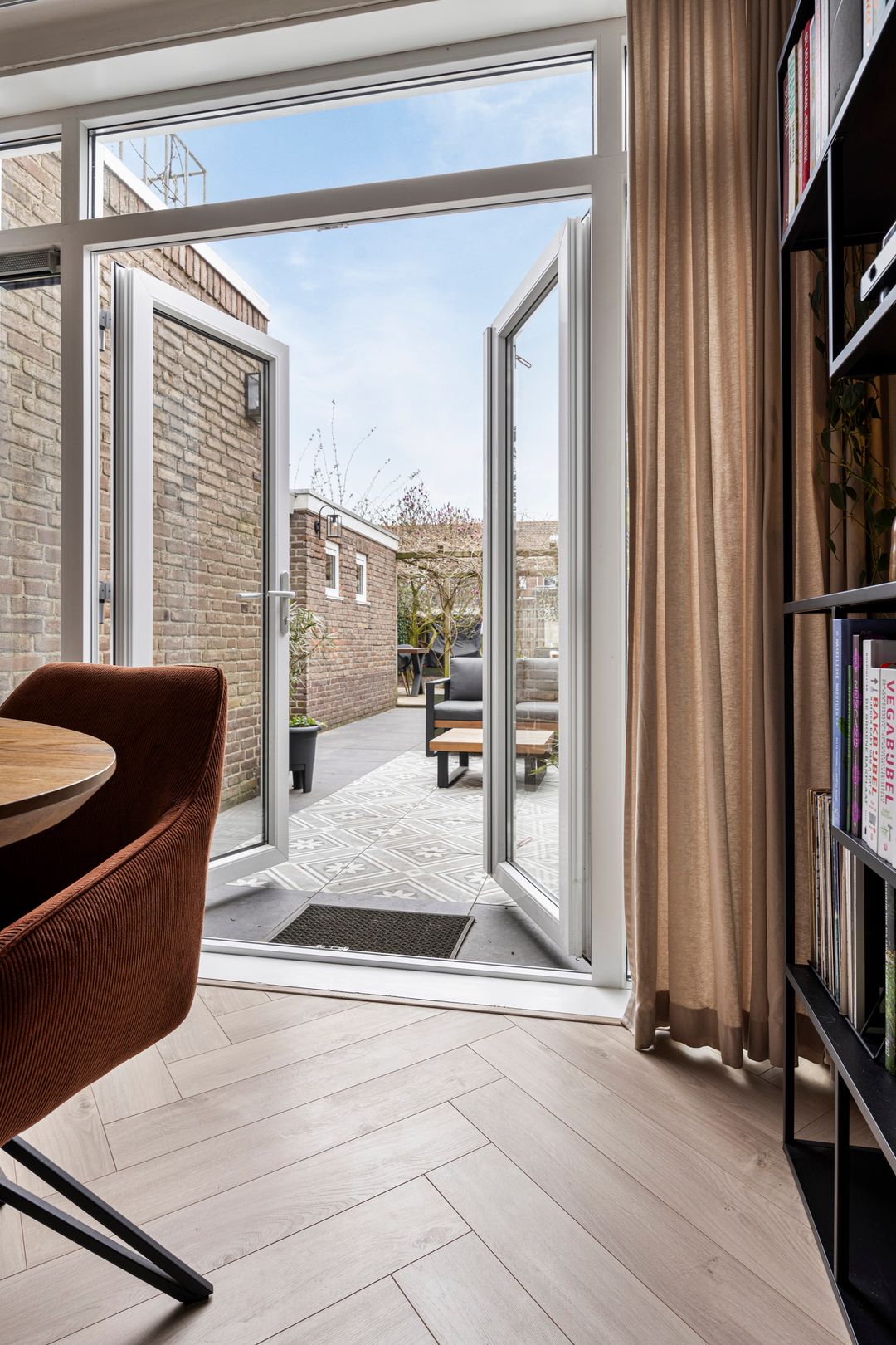 Photo 13 of Danie Theronstraat 18