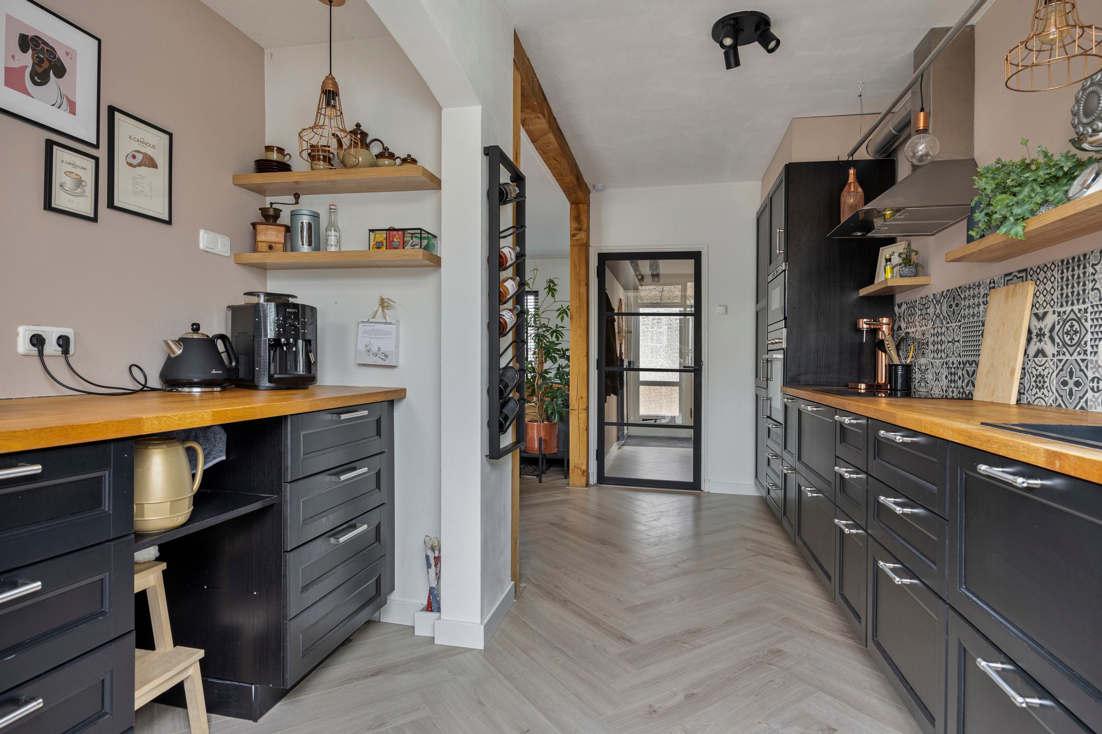 Photo 21 of Danie Theronstraat 18