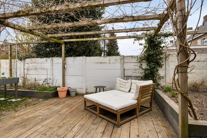 Foto 40 van Danie Theronstraat 18