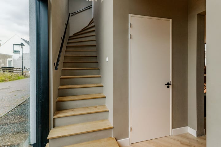 Foto 7 van Nikolaj Basovstraat 6