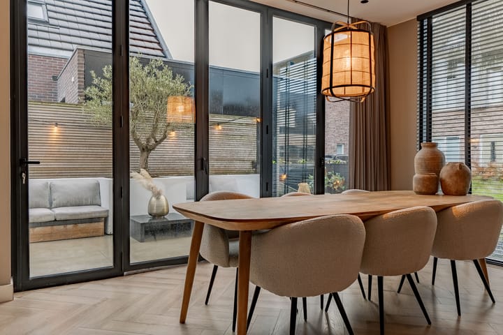 Foto 12 van Nikolaj Basovstraat 6