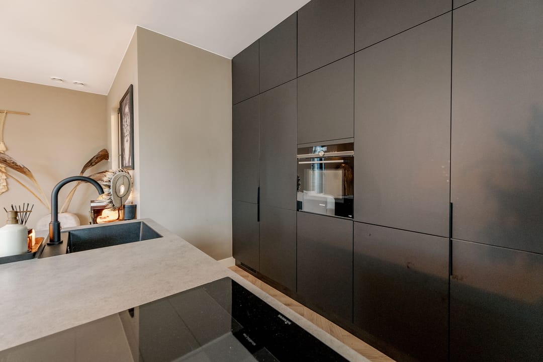 Foto 22 van Nikolaj Basovstraat 6